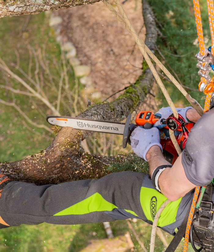 Clogger Zero Gen2 Light and Cool Men's Chainsaw Trousers - Grey/Green