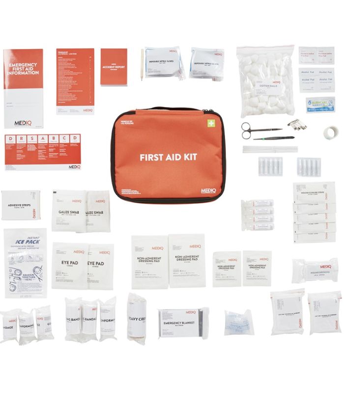 ESSENTIAL VEHICLE FIRST AID KIT IN SOFT PACK